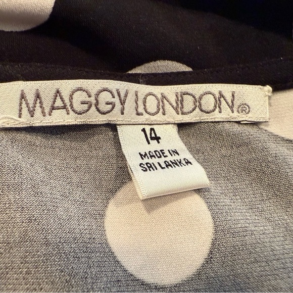 Maggy London Black and White Polka Dot wrap Long Sleeve midi Dress/size 14 - Picture 2 of 8